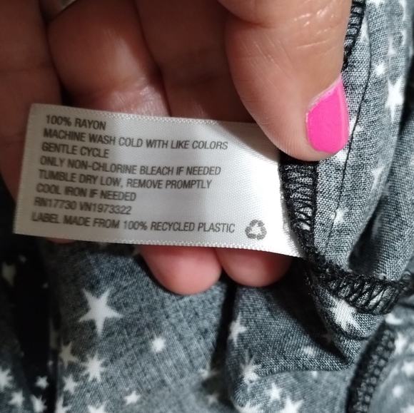 👜GUC Wild Fable Jrs Small Wrap Mini Dress Black w/White‎ Stars V-Neck - Picture 9 of 9